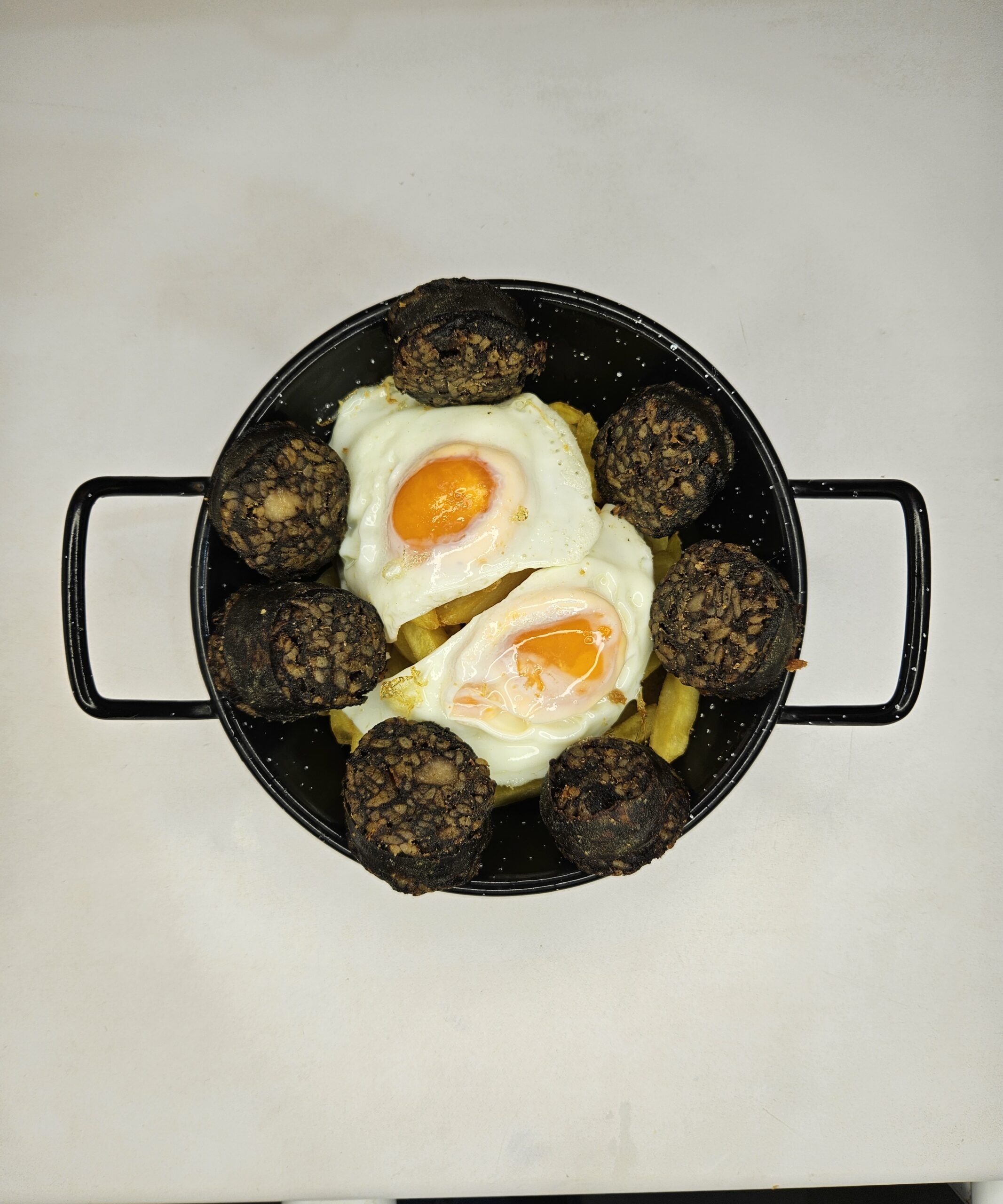 Bar Central - ambiente y platos